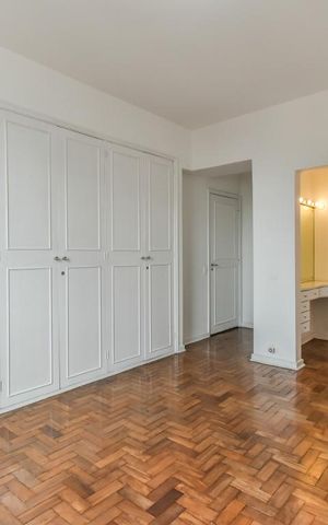 Apartamento para alugar com 179m², 3 quartos e 2 vagas Apartamento para alugar com 179m², 3 quartos e 2 vagasSuíte