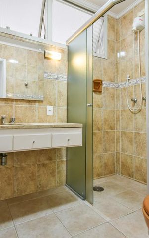 Apartamento para alugar com 179m², 3 quartos e 2 vagas Apartamento para alugar com 179m², 3 quartos e 2 vagasBanheiro Social