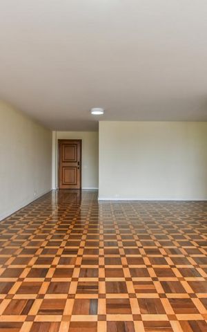 Apartamento para alugar com 179m², 3 quartos e 2 vagas Apartamento para alugar com 179m², 3 quartos e 2 vagasSala