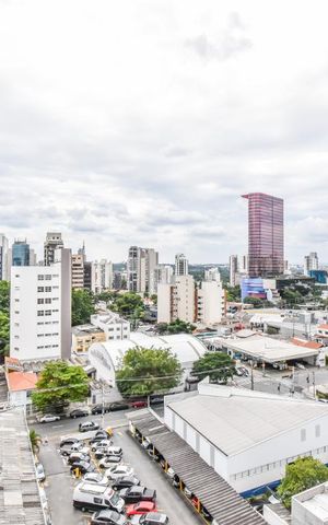 Apartamento para alugar com 179m², 3 quartos e 2 vagas Apartamento para alugar com 179m², 3 quartos e 2 vagasSala - Vista