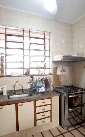Casa à venda com 520m², 5 quartos e 5 vagas Casa à venda com 520m², 5 quartos e 5 vagasCozinha