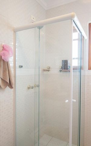 Casa à venda com 270m², 5 quartos e 4 vagasBanheiro