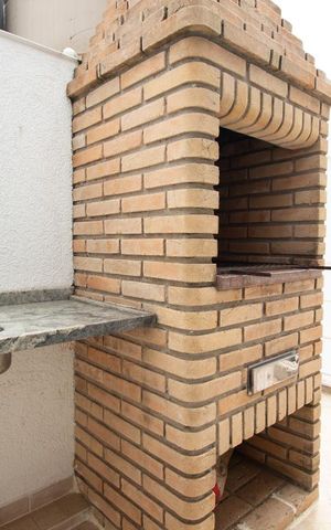 Casa à venda com 270m², 5 quartos e 4 vagasChurrasqueira