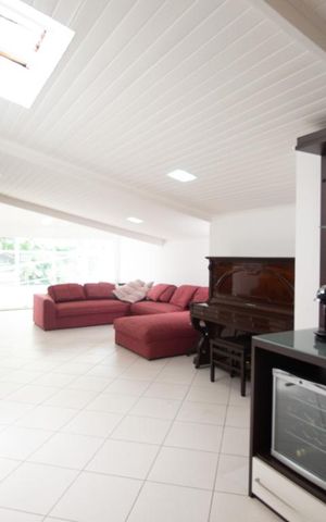 Casa à venda com 270m², 5 quartos e 4 vagasQuarto 4