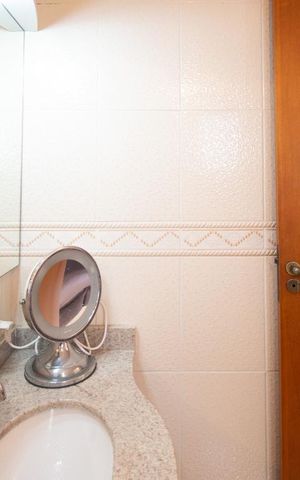 Casa à venda com 270m², 5 quartos e 4 vagasBanheiro 3