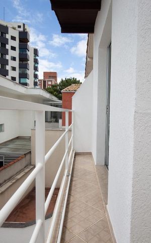 Casa à venda com 270m², 5 quartos e 4 vagasVaranda terraço