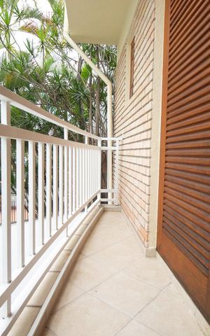 Casa à venda com 270m², 5 quartos e 4 vagasVaranda