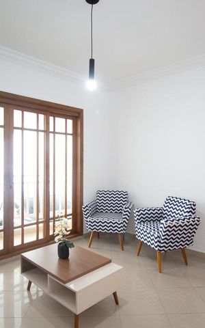 Casa à venda com 270m², 5 quartos e 4 vagasSala