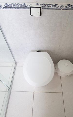 Casa à venda com 270m², 5 quartos e 4 vagasBanheiro 4