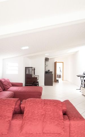 Casa à venda com 270m², 5 quartos e 4 vagasSalão de Festas