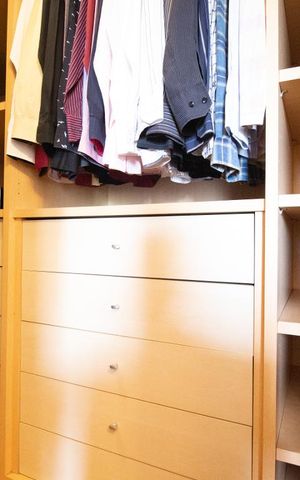 Casa à venda com 270m², 5 quartos e 4 vagasCloset 