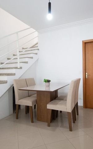Casa à venda com 270m², 5 quartos e 4 vagasSala