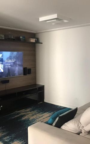 Apartamento à venda com 133m², 4 quartos e 2 vagas Apartamento à venda com 133m², 4 quartos e 2 vagasSala