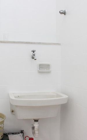Apartamento para alugar com 60m², 2 quartos e 1 vagaarea de serviço