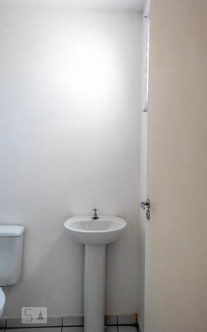 Studio à venda com 30m², 1 quarto e sem vaga Studio à venda com 30m², 1 quarto e sem vagaBanheiro
