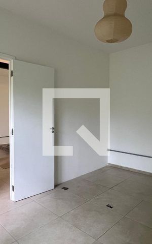 Casa para alugar com 250m², 5 quartos e 2 vagas Casa para alugar com 250m², 5 quartos e 2 vagasEscritório
