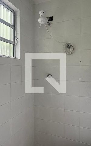Casa para alugar com 250m², 5 quartos e 2 vagas Casa para alugar com 250m², 5 quartos e 2 vagasBanheiro 2