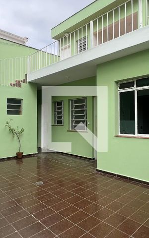 Casa para alugar com 250m², 5 quartos e 2 vagas Casa para alugar com 250m², 5 quartos e 2 vagasQuintal