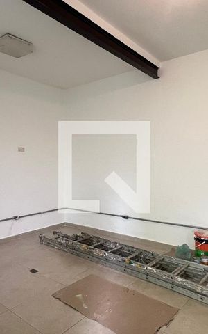 Casa para alugar com 250m², 5 quartos e 2 vagas Casa para alugar com 250m², 5 quartos e 2 vagasEscritório