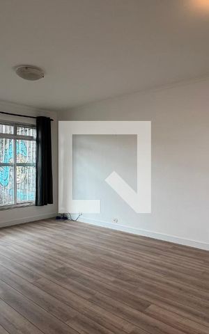 Casa para alugar com 250m², 5 quartos e 2 vagas Casa para alugar com 250m², 5 quartos e 2 vagasSala