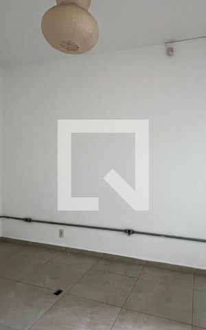 Casa para alugar com 250m², 5 quartos e 2 vagas Casa para alugar com 250m², 5 quartos e 2 vagasEscritório