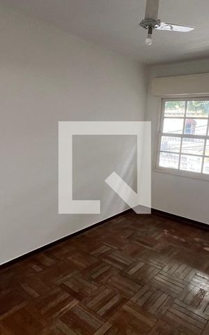 Casa para alugar com 250m², 5 quartos e 2 vagas Casa para alugar com 250m², 5 quartos e 2 vagasQuarto 2