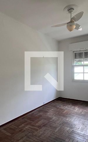 Casa para alugar com 250m², 5 quartos e 2 vagas Casa para alugar com 250m², 5 quartos e 2 vagasQuarto 3