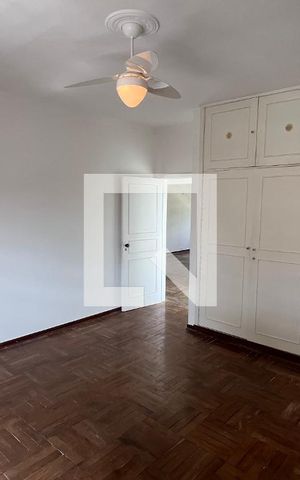 Casa para alugar com 250m², 5 quartos e 2 vagas Casa para alugar com 250m², 5 quartos e 2 vagasQuarto 1