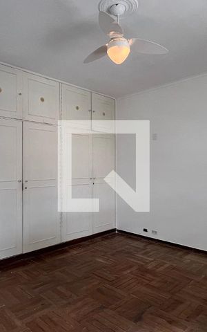 Casa para alugar com 250m², 5 quartos e 2 vagas Casa para alugar com 250m², 5 quartos e 2 vagasQuarto 1