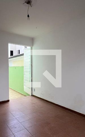 Casa para alugar com 250m², 5 quartos e 2 vagas Casa para alugar com 250m², 5 quartos e 2 vagasSala