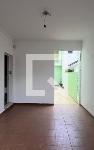 Casa para alugar com 250m², 5 quartos e 2 vagas Casa para alugar com 250m², 5 quartos e 2 vagasSala