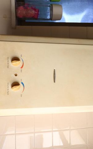 Apartamento à venda com 100m², 3 quartos e 1 vagaÁrea de Serviço - Aquecedor