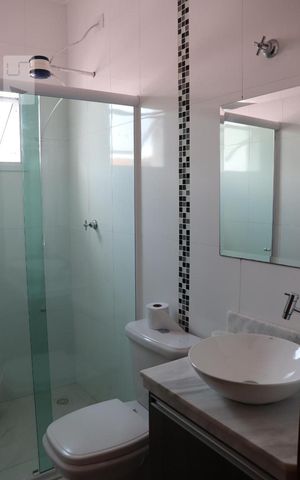 Casa à venda com 402m², 4 quartos e 6 vagasBanheiro 1