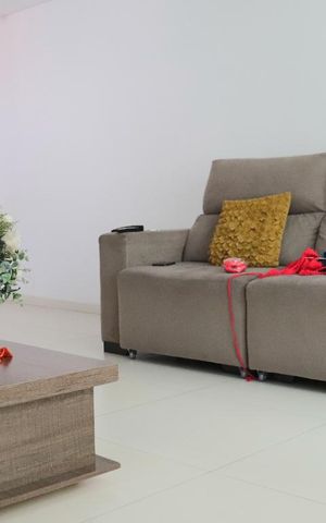 Casa à venda com 402m², 4 quartos e 6 vagasSala