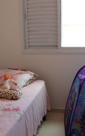 Casa à venda com 402m², 4 quartos e 6 vagasDormitório 2