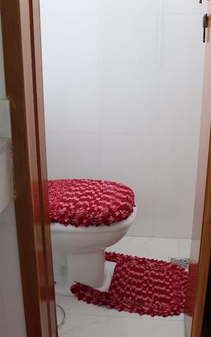 Casa à venda com 402m², 4 quartos e 6 vagasBanheiro 2