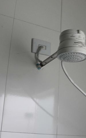 Casa à venda com 402m², 4 quartos e 6 vagasBanheiro da Suíte 1