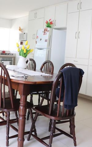Casa à venda com 402m², 4 quartos e 6 vagasCozinha