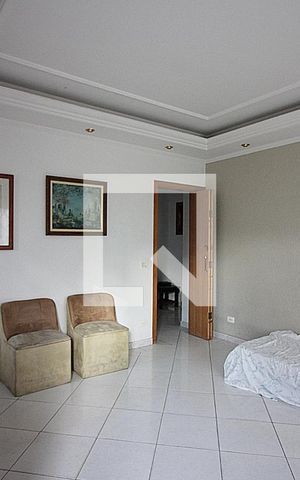 Casa à venda com 330m², 8 quartos e 5 vagasSala