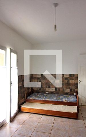 Casa à venda com 330m², 8 quartos e 5 vagasQuarto 2 casa 2