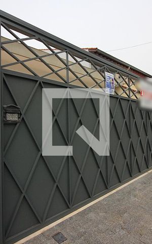 Casa à venda com 330m², 8 quartos e 5 vagasFachada