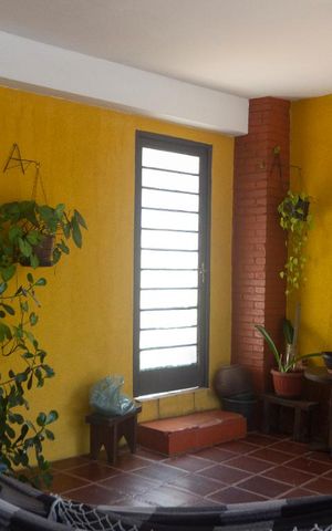 Casa à venda com 120m², 2 quartos e 2 vagasGaragem