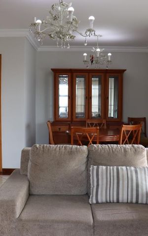 Apartamento para alugar com 130m², 3 quartos e 3 vagasSala