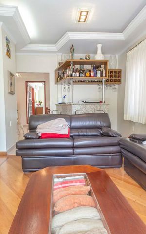 Casa para alugar com 452m², 3 quartos e 6 vagasSala