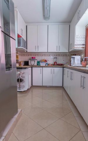 Casa para alugar com 452m², 3 quartos e 6 vagasCozinha