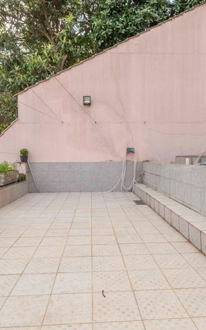 Casa para alugar com 452m², 3 quartos e 6 vagasQuintal