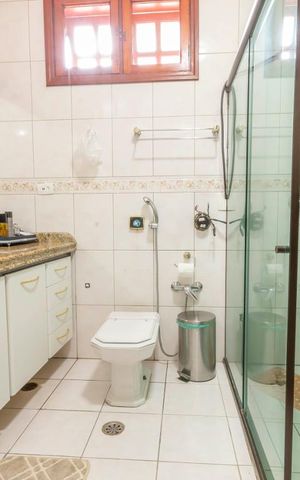 Casa para alugar com 452m², 3 quartos e 6 vagasBanheiro da Suíte 3
