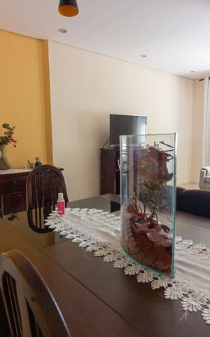 Casa para alugar com 260m², 4 quartos e 2 vagasSala
