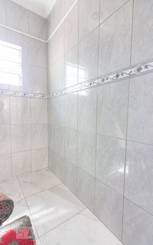 Casa para alugar com 260m², 4 quartos e 2 vagasBanheiro
