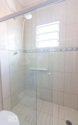 Casa para alugar com 260m², 4 quartos e 2 vagasBanheiro